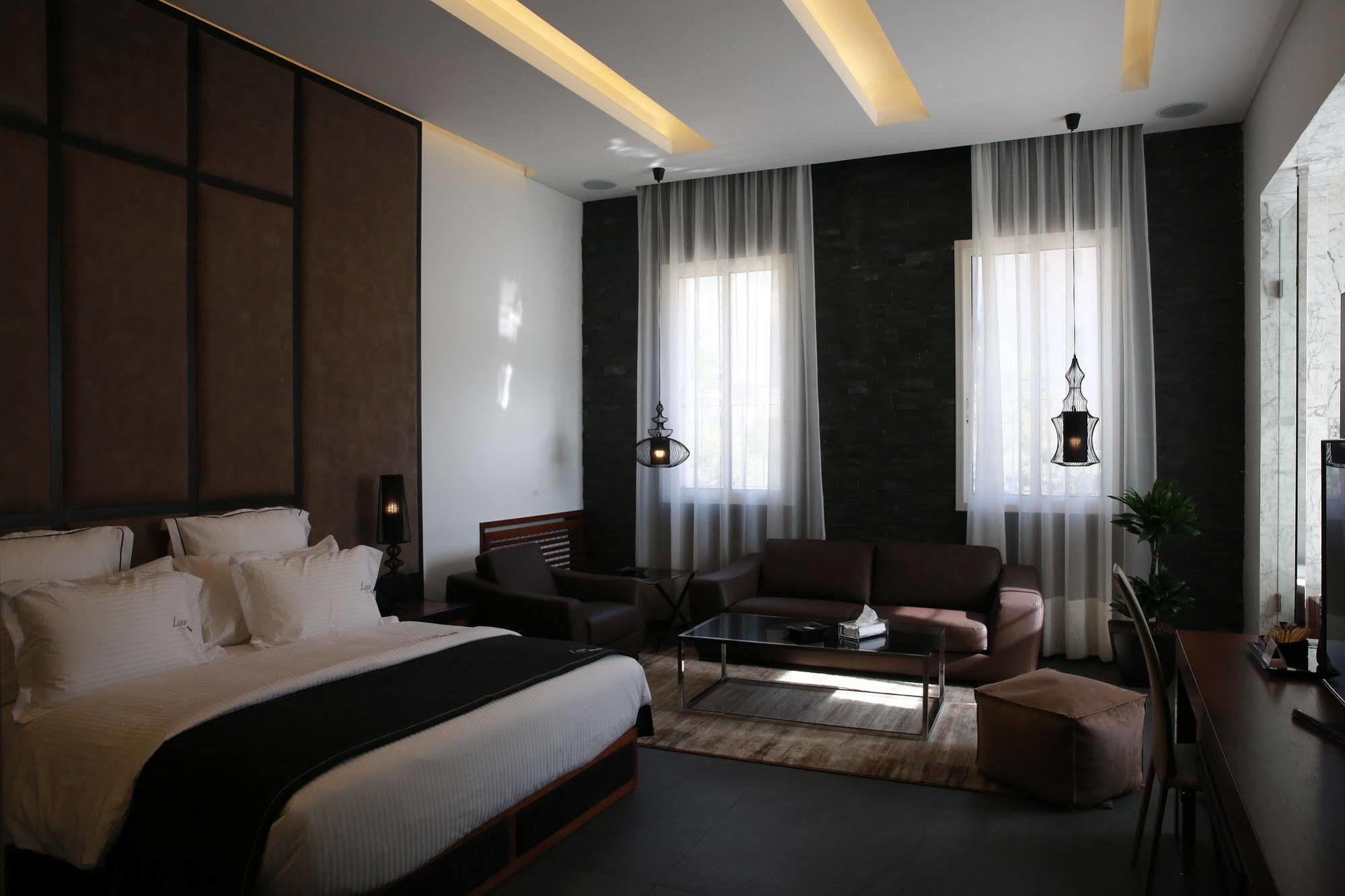 Luxor Hotel Джунія Екстер'єр фото